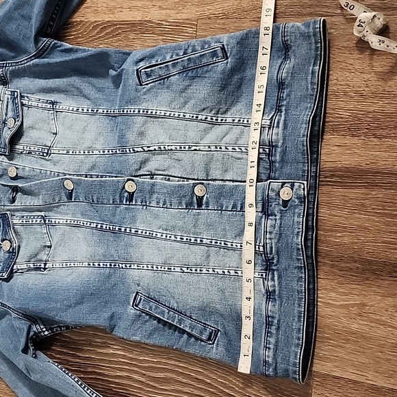 🔴 🔚🔜 SALE Lu La Roe Embroidered Strechy Jean Jacket - Picture 10 of 12